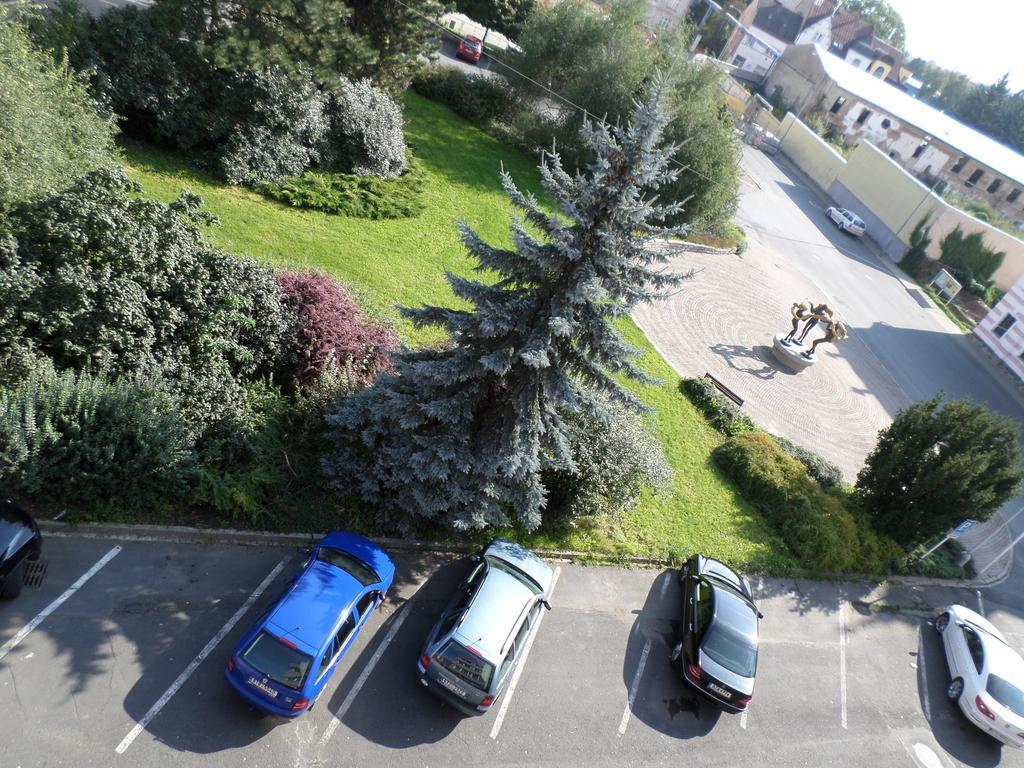Hotel Steiger Krnov Bagian luar foto