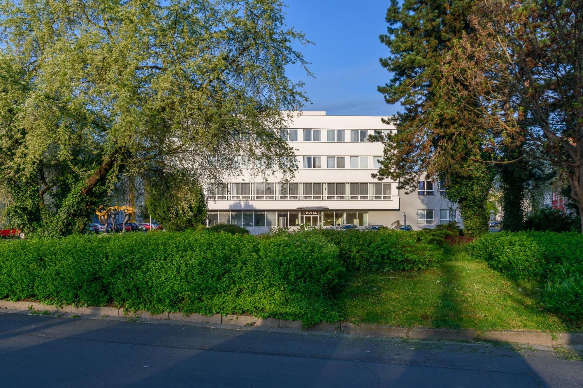 Hotel Steiger Krnov Bagian luar foto