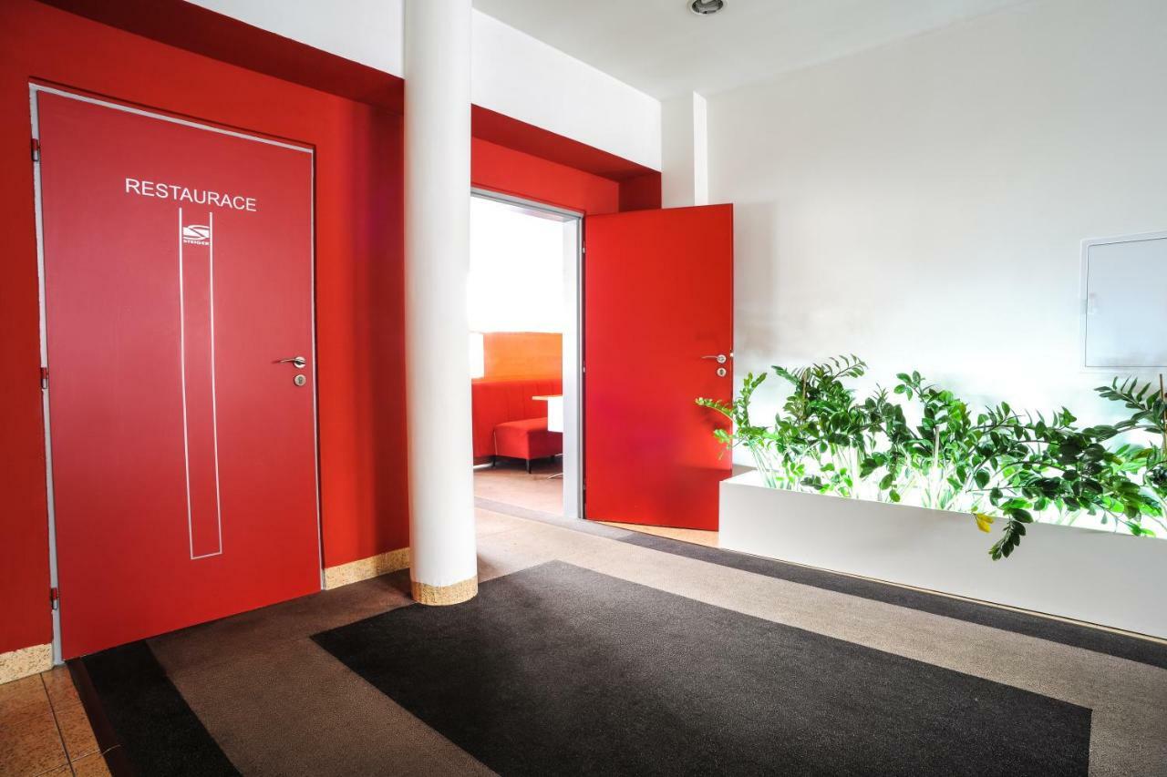 Hotel Steiger Krnov Bagian luar foto