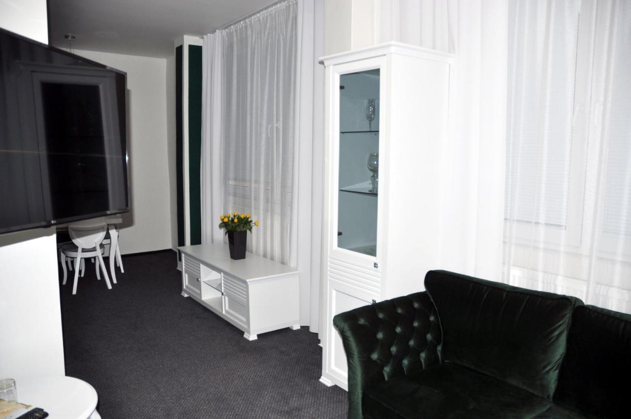 Hotel Steiger Krnov Bagian luar foto