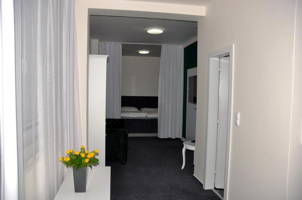 Hotel Steiger Krnov Bagian luar foto
